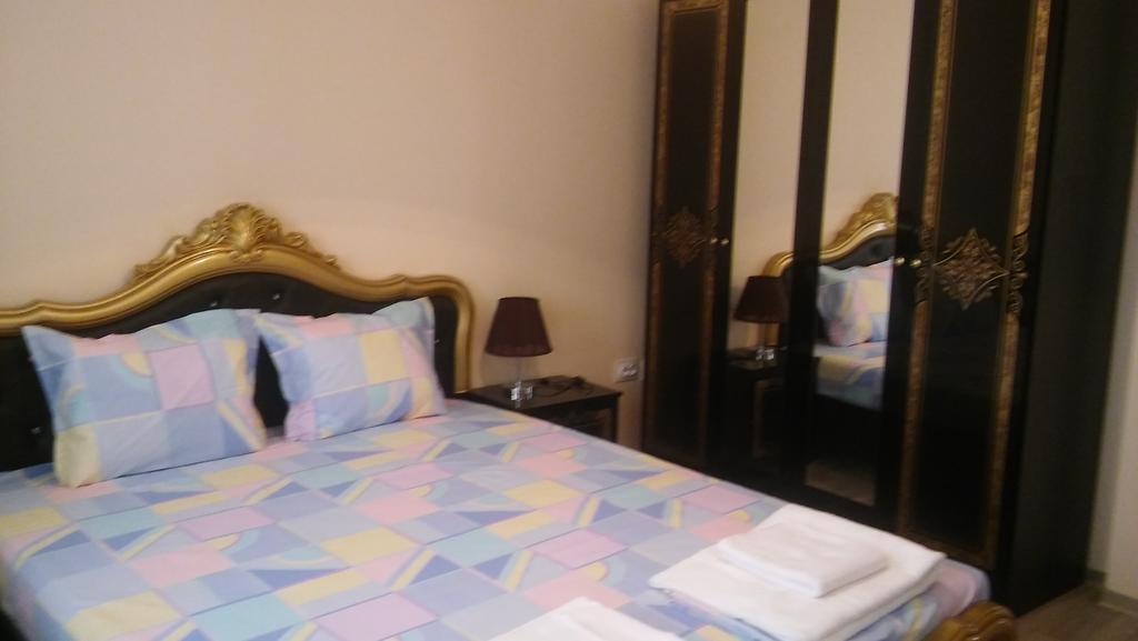 Apartment Izabel Ямбол Экстерьер фото